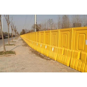 北京市公路高栏水马厂家_道路围栏水马_厂家_价格